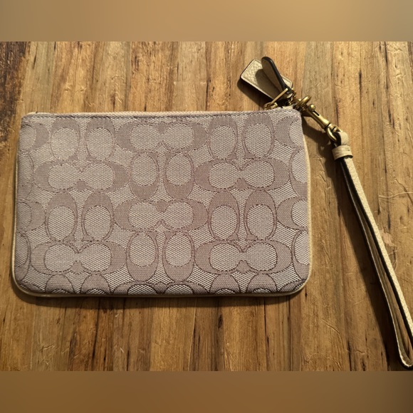 Coach Signature Zip Wristlet in Neutral Beige - Picture 2 of 3